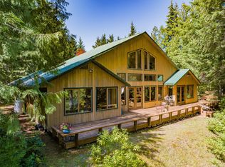 1055 Spider Lake Rd, Nanaimo, BC V9K 2L7