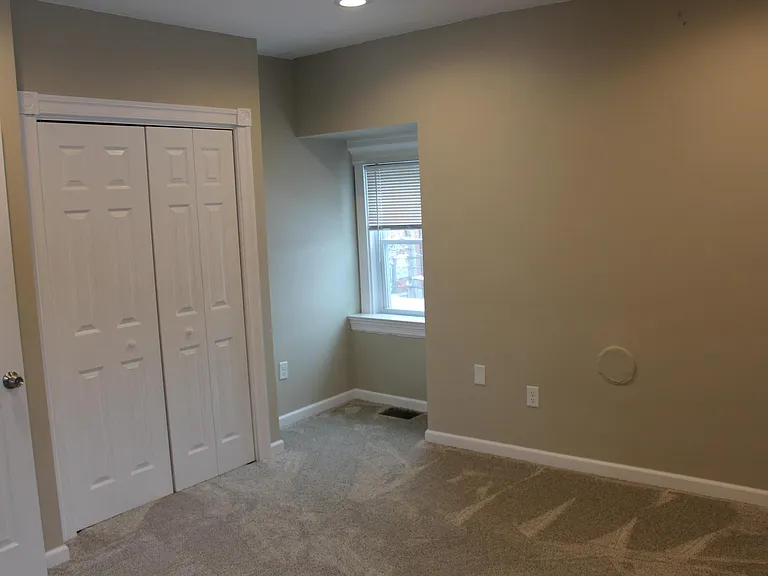 4030 Penn Ave #2 — Photo 16