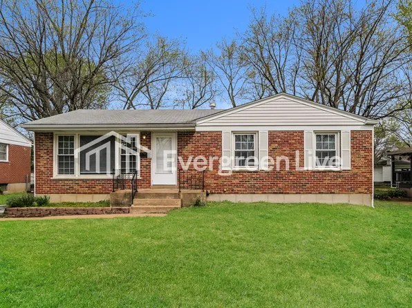 35 Saint Virgil Ln, Florissant, MO 63031