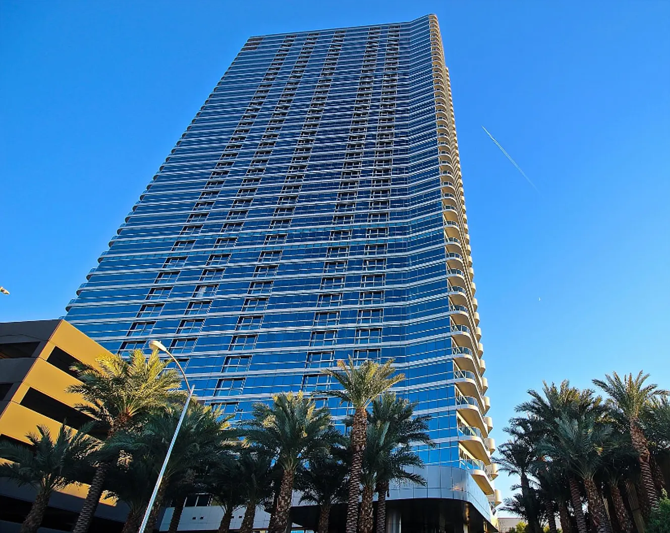 Experience elevated high-rise living at The Martin. — Photo 2