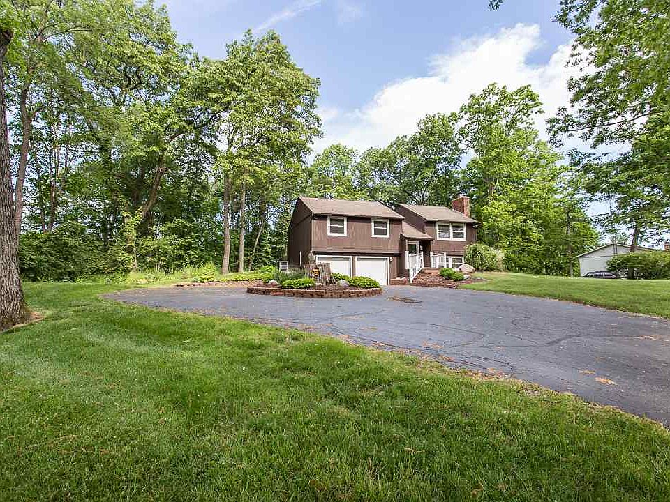 1st image of 535 Skyline Dr