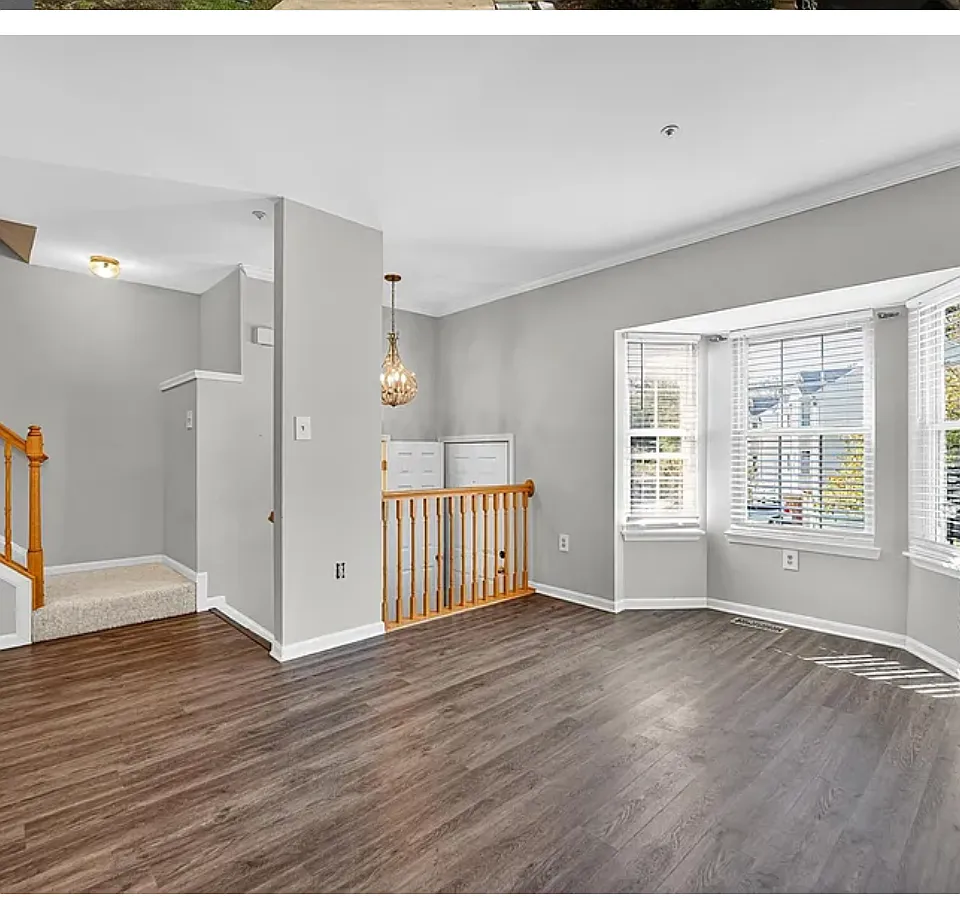Building Photo - 18526 Clovercrest Cir