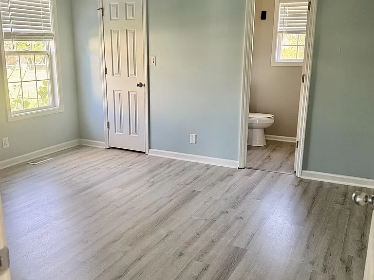 1104 Connemara Way — Photo 10