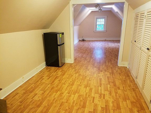 3rd fl rec/living area