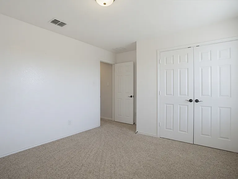 9115 Summit Lk — Photo 11