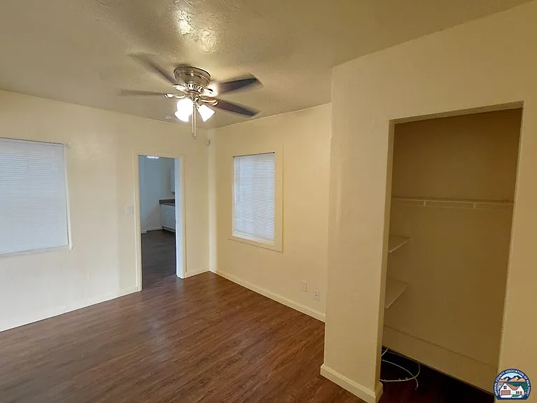 1111 E St #4 — Photo 5