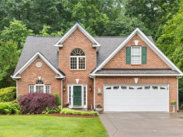164 Sterling Point Ct, Winston Salem, NC 27104