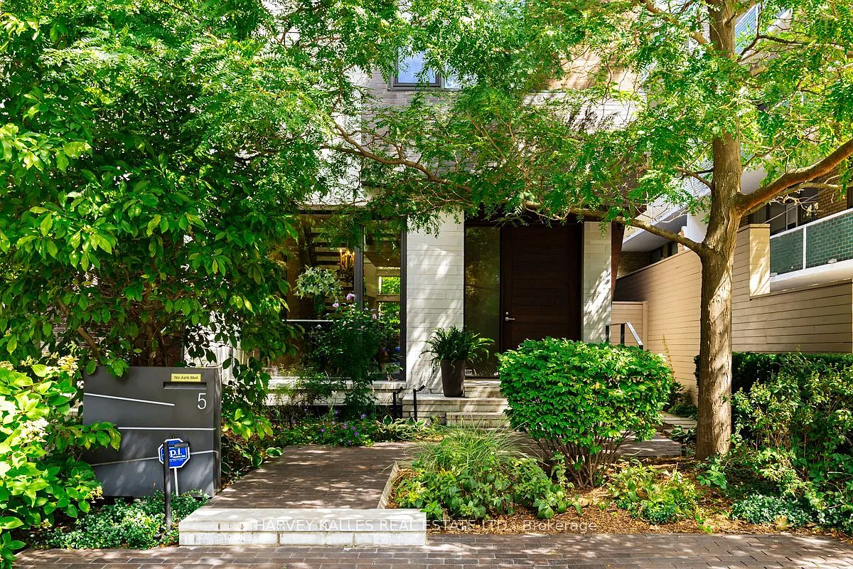 3 bed, $19,500 — Photo 1
