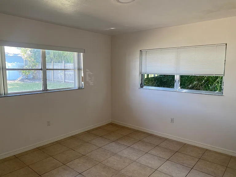 1821 Towhee Ln — Photo 6