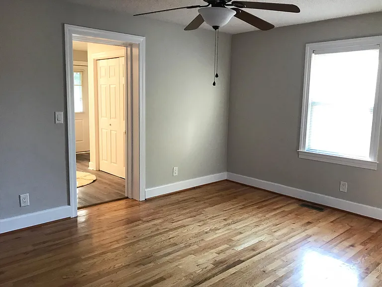 2702 Crockett Dr — Photo 26