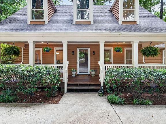 4th image of 105 Dewberry Ct