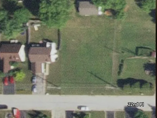 2920 22nd Pl, North Chicago, IL 60064