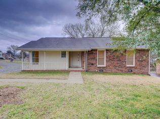 306 Forest Retreat Rd, Hendersonville, TN 37075