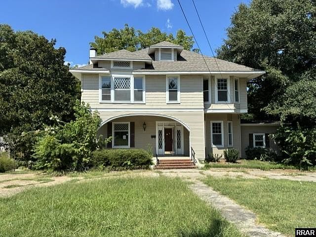 1st image of 825 N Sampson Ave