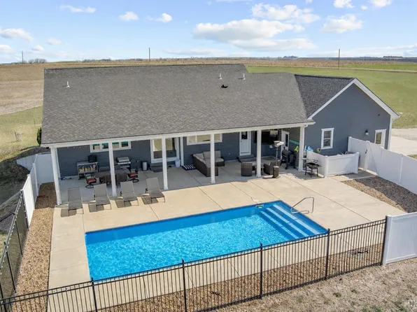 2671 Fair Rd, Abilene, KS 67410