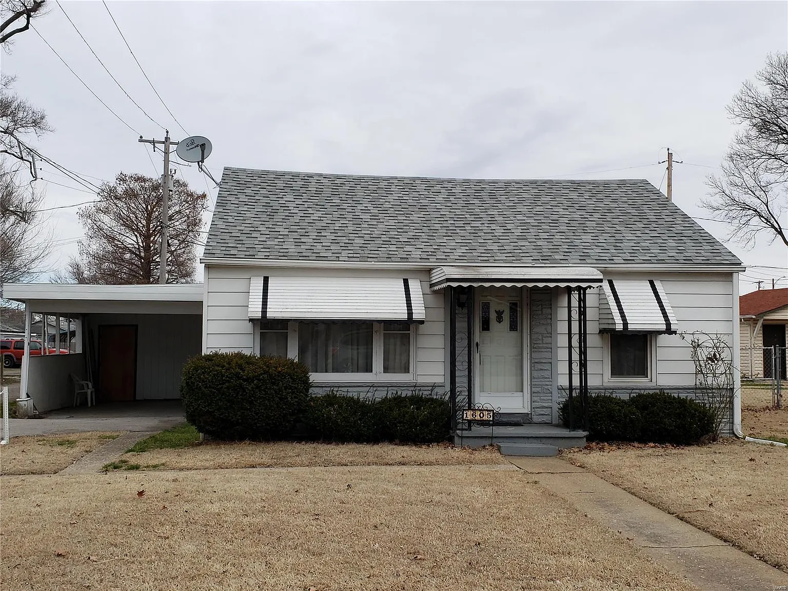1605 Minerva Ave photo 1