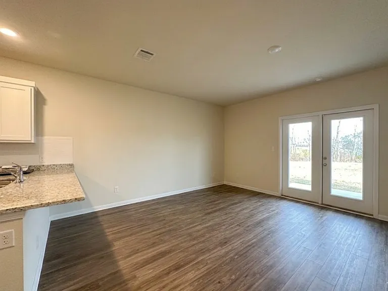2304 Jack Nora Way — Photo 3