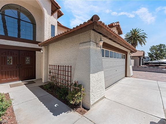 4th image of 5916 Paseo Del Mar