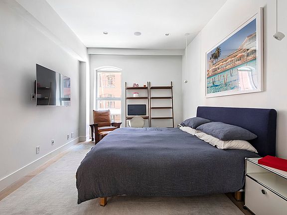 4th image of 92 Laight St #2H