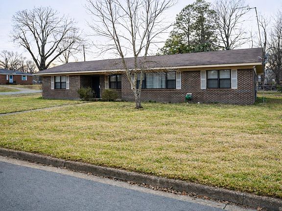 2nd image of 111 Leewood Dr