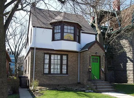 Building Photo - 828 Simpson St