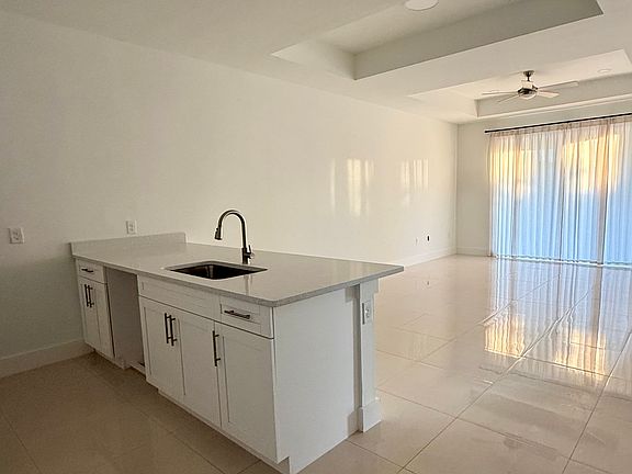 5th image of 4707 Leonard Blvd S