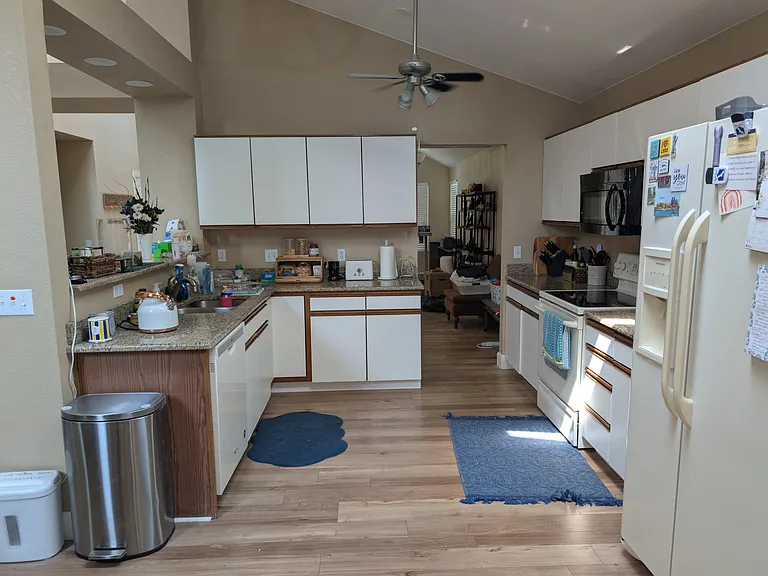 Contemporary Kitchen Not Including Eat In Area