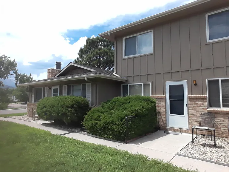 4211 Forrest Hill Rd #5 — Photo 5