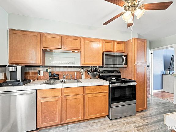 5th image of 7903 Harlan St