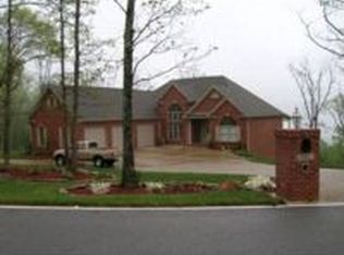8908 Brow Lake Rd, Soddy Daisy, TN 37379
