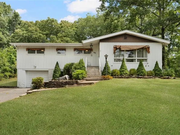 44 Sherman Ave, Lincoln, RI 02865