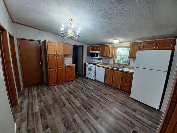 3rd image of 432 Worthington Dr