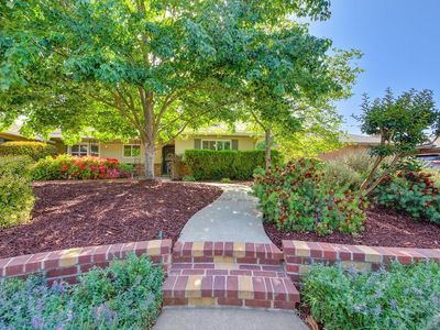 6471 Chetwood Way, Sacramento, CA, 95831