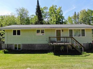 77 Wilderness Rd, Negaunee, MI 49866
