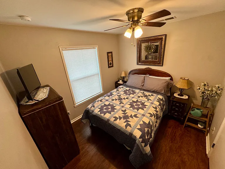 3242 Melinda Ln — Photo 14