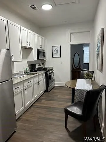 755 Park Ave #E Photo 1