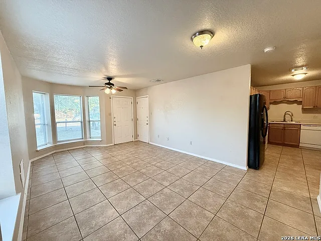 2 bed, 2.0 bath, 936 sqft, $1,295 — Photo 3