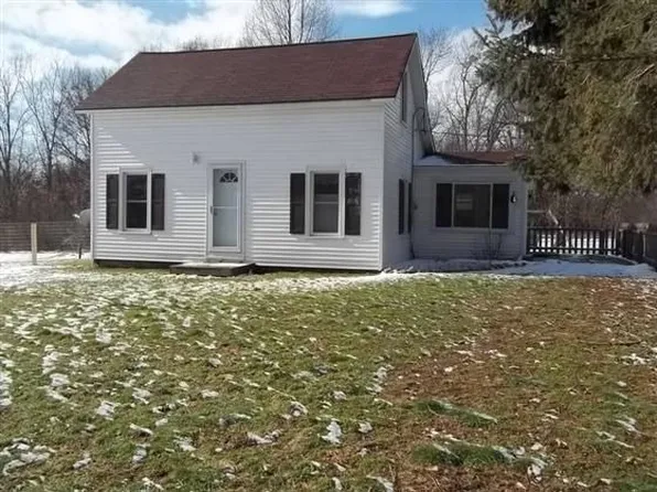 66810 Hess Rd, Edwardsburg, MI 49112