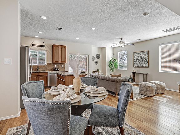 5th image of 2331 Margarita Dr