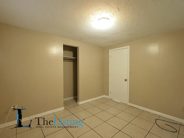 2735 Bungalow Blvd — Photo 9