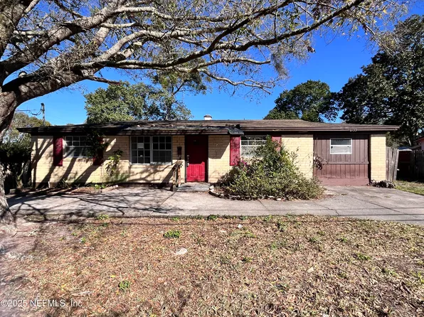 2833 HUFFMAN Boulevard, Jacksonville, FL 32246