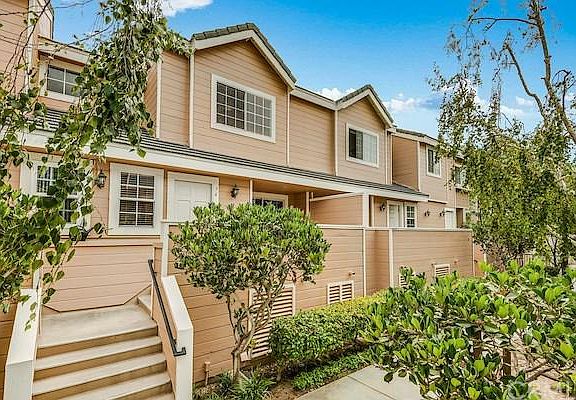2nd image of 2800 Plaza Del Amo Unit 76