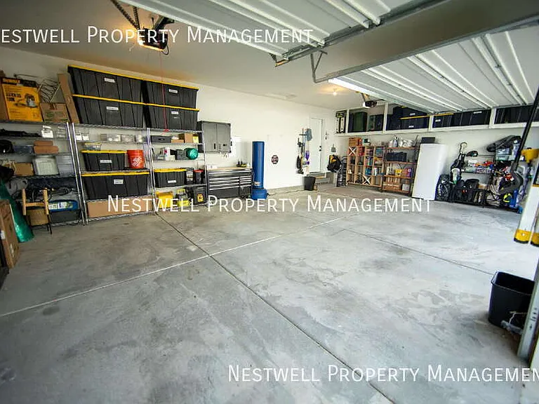 10896 S Gresham Dr — Photo 32