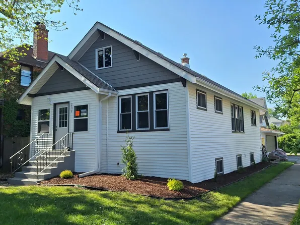 2634 Burr Oak Ave, Blue Island, IL 60406