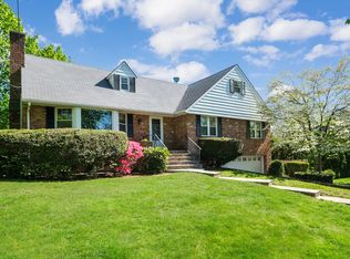 5 Ormond Pl, Rye, NY 10580