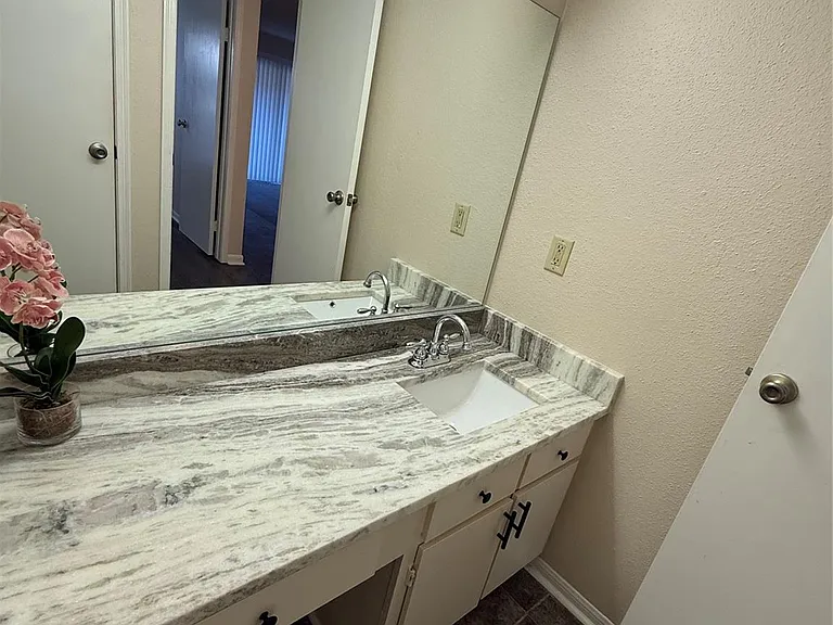 2120 El Paseo St #2406 — Photo 18