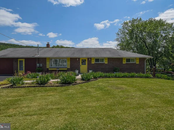 13710 Oleander Dr SW, Cumberland, MD 21502