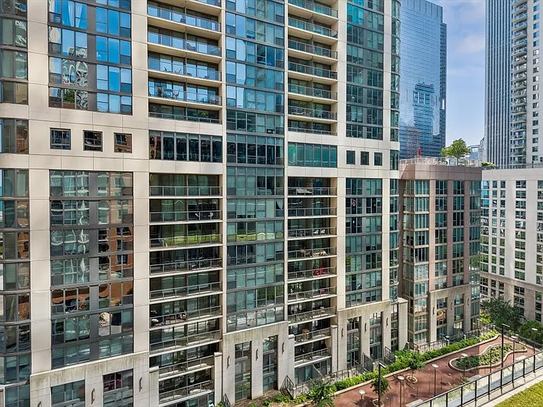420 E Waterside Dr #807 — Photo 21
