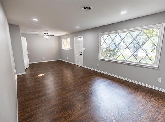 5th image of 5820 Wheaton Dr