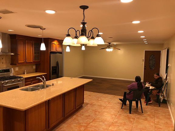 Kitchen / Dining Area / Living Room